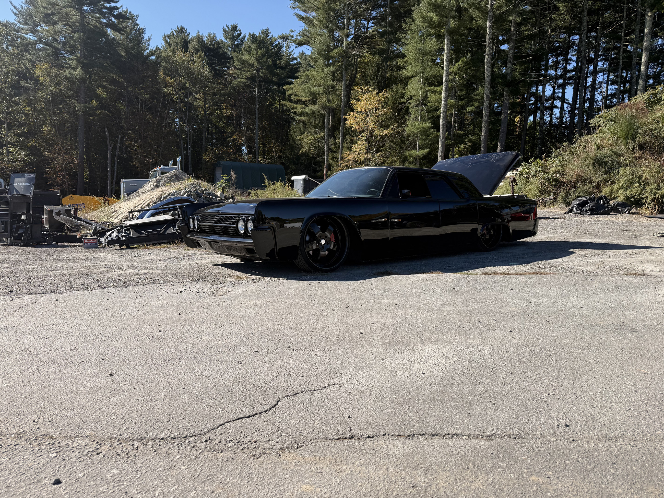 Black Lincoln — exterior view