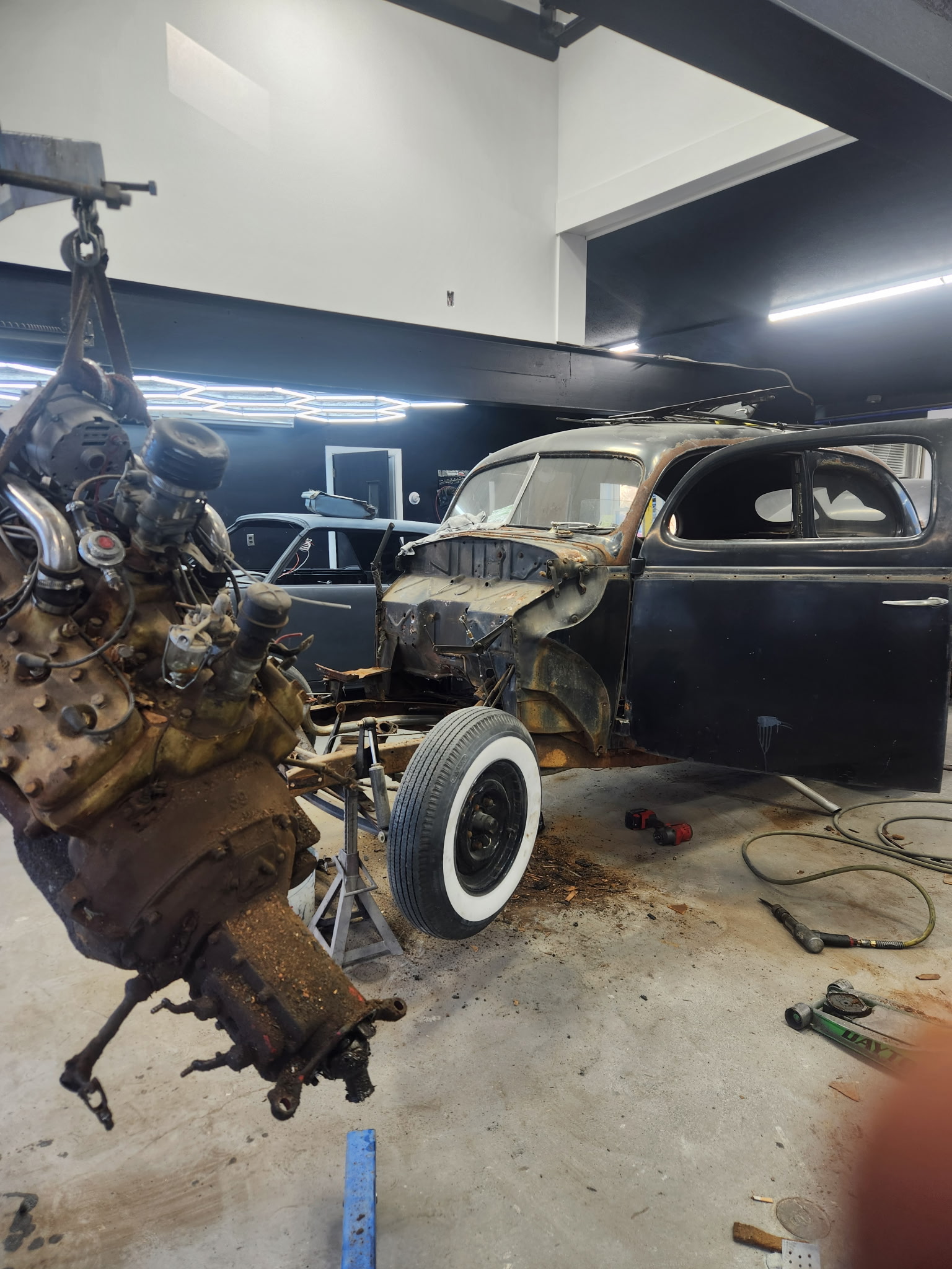 Mechanical tear-down in the shop